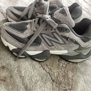 New Balance Gray Sneakers (New Balances 9060’s)